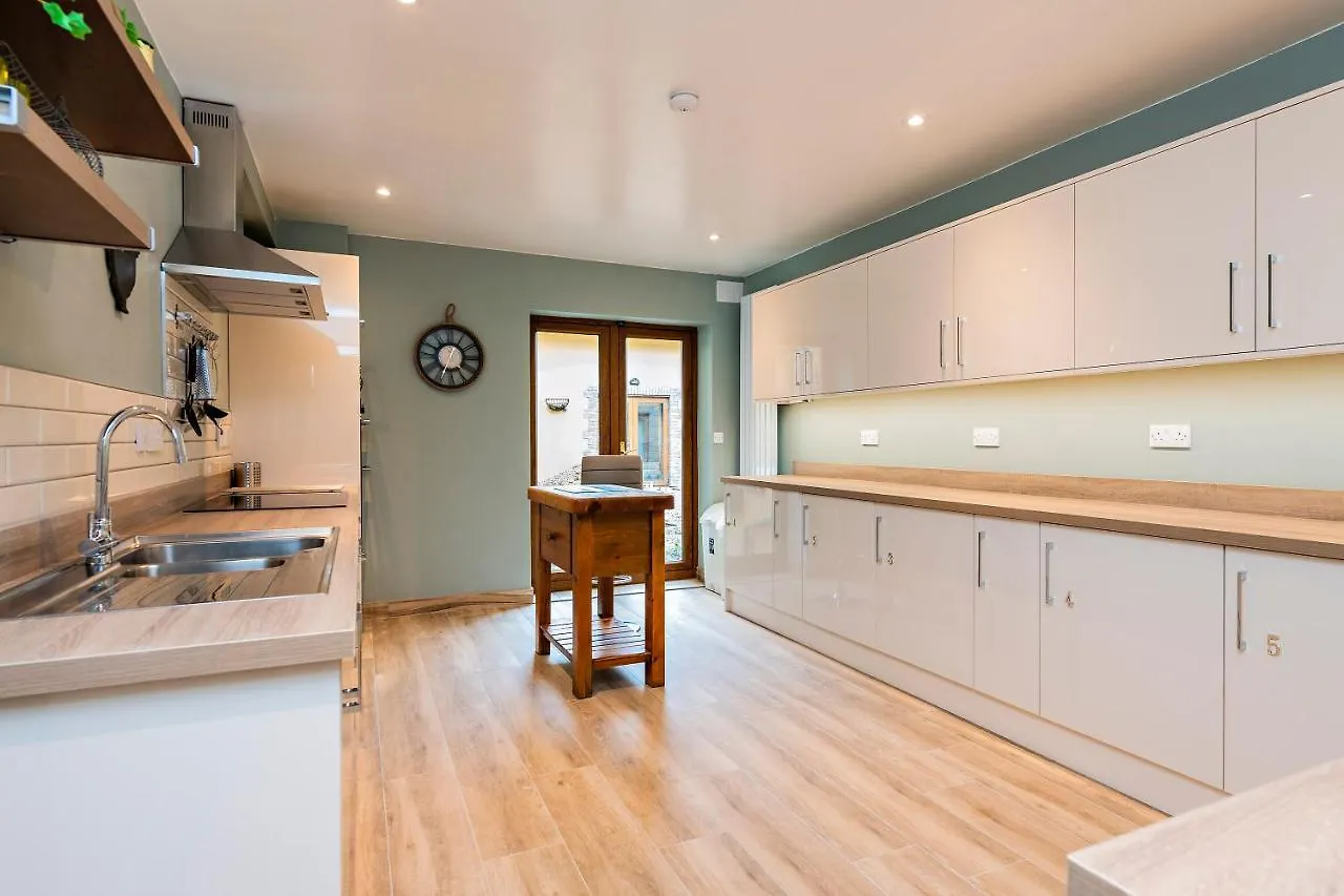 Mount Barker Hotel Swords Guest house