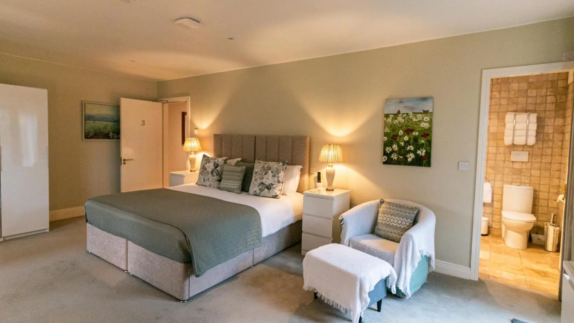 Guest house Mount Barker Hotel Swords